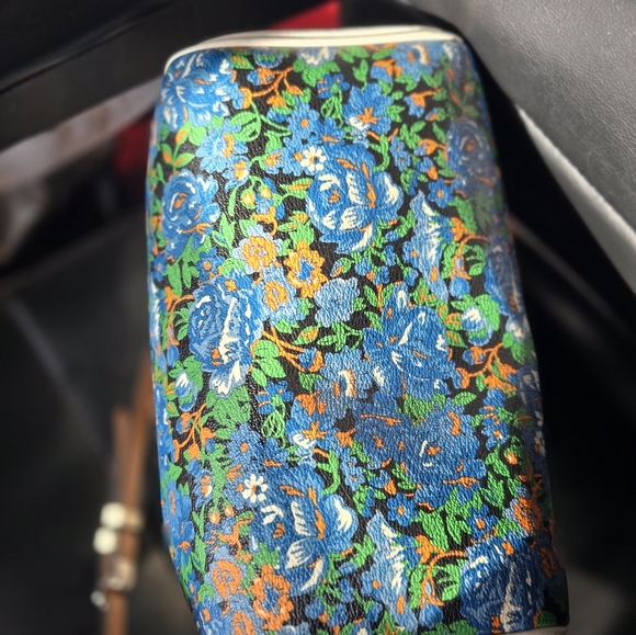 Blue and White Floral Coach Satchel - Picture 5 of 11